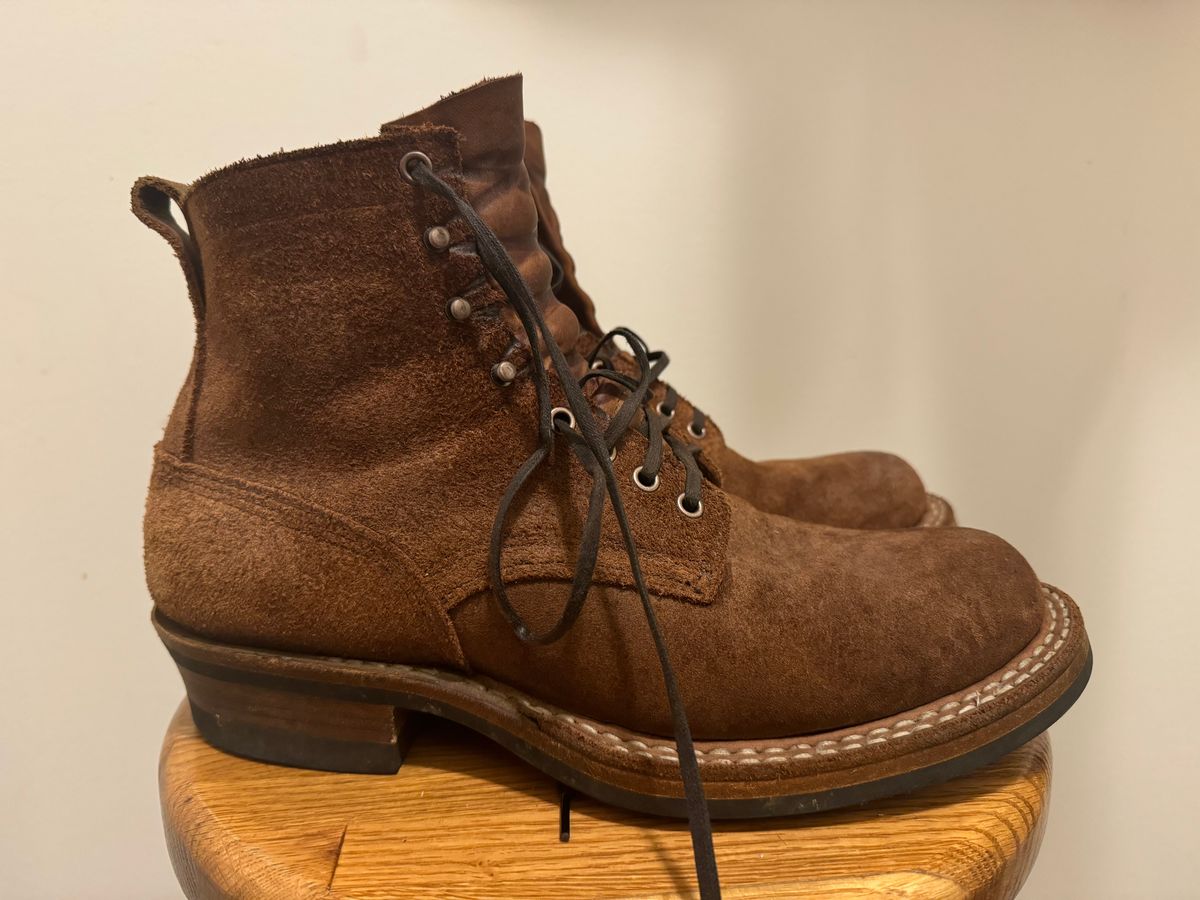 Photo by KingSprinkle on November 6, 2024 of the White's 350 Cruiser in Seidel Distressed Roughout.