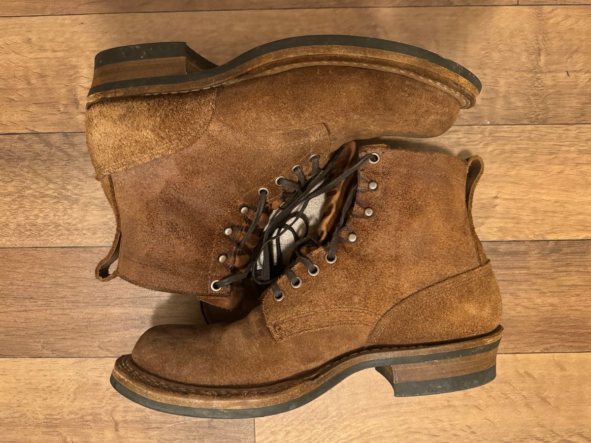 Photo by KingSprinkle on November 6, 2024 of the White's 350 Cruiser in Seidel Distressed Roughout.