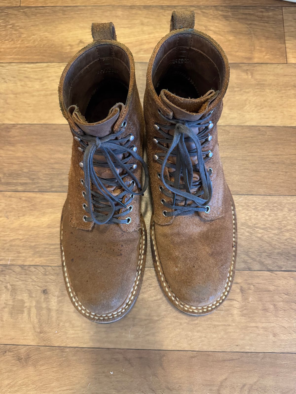 Photo by KingSprinkle on December 2, 2024 of the White's 350 Cruiser in Seidel Distressed Roughout.