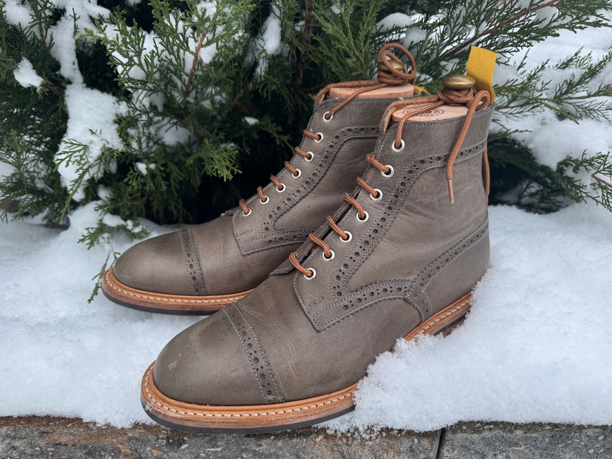 Photo by KingSprinkle on December 2, 2024 of the Tricker's Horween Dublin Timber Wolf Brogue Boots in Horween Timber Wolf Dublin.