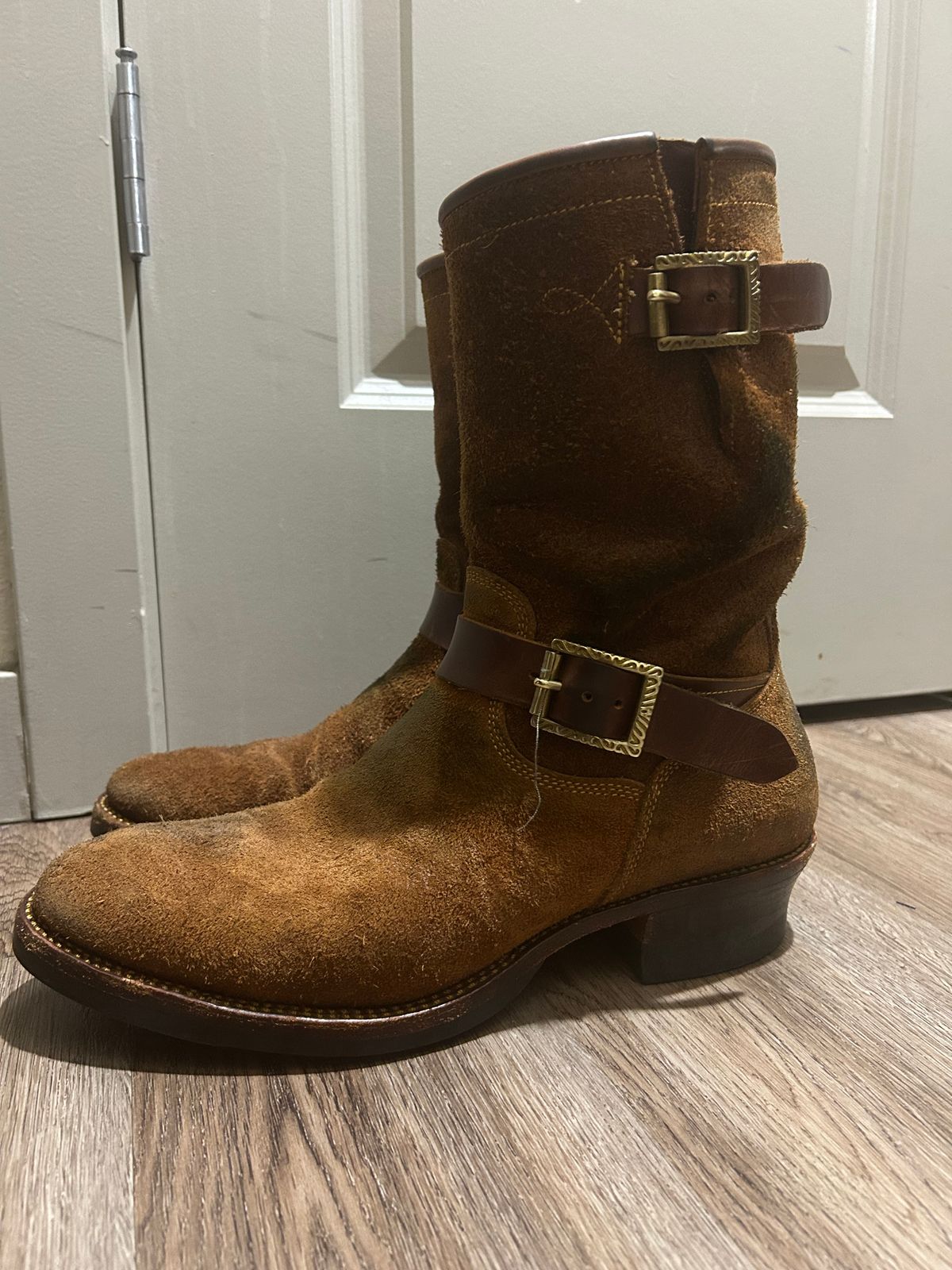 Photo by JonsBoots on January 6, 2026 of the Fortis Boots yudistira engineer boots in Indonesian Brown Roughout.