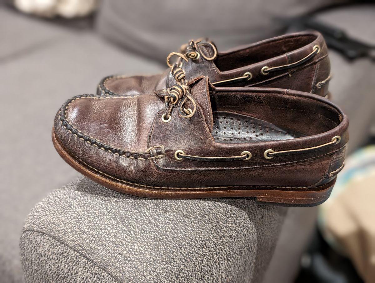 Photo by N.E._bootenthusiast on May 22, 2024 of the Thursday Hand Sewn Loafer in Brown Thursday Chrome.