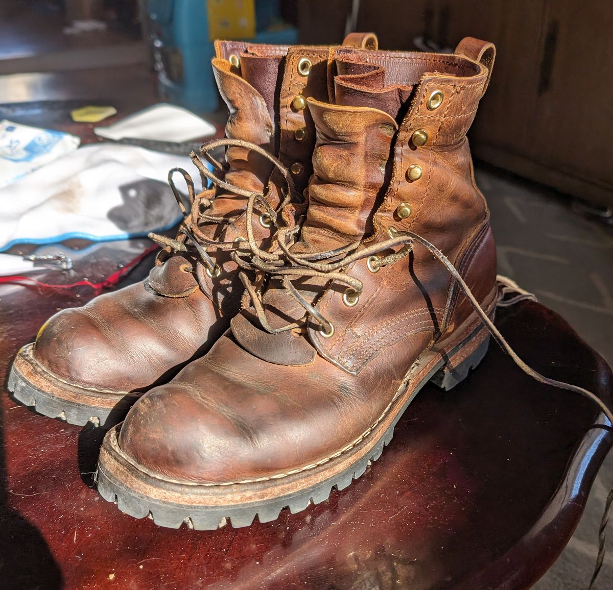 Photo by N.E._bootenthusiast on March 12, 2024 of the Nicks Urban Drifter in Horween Orange Predator.