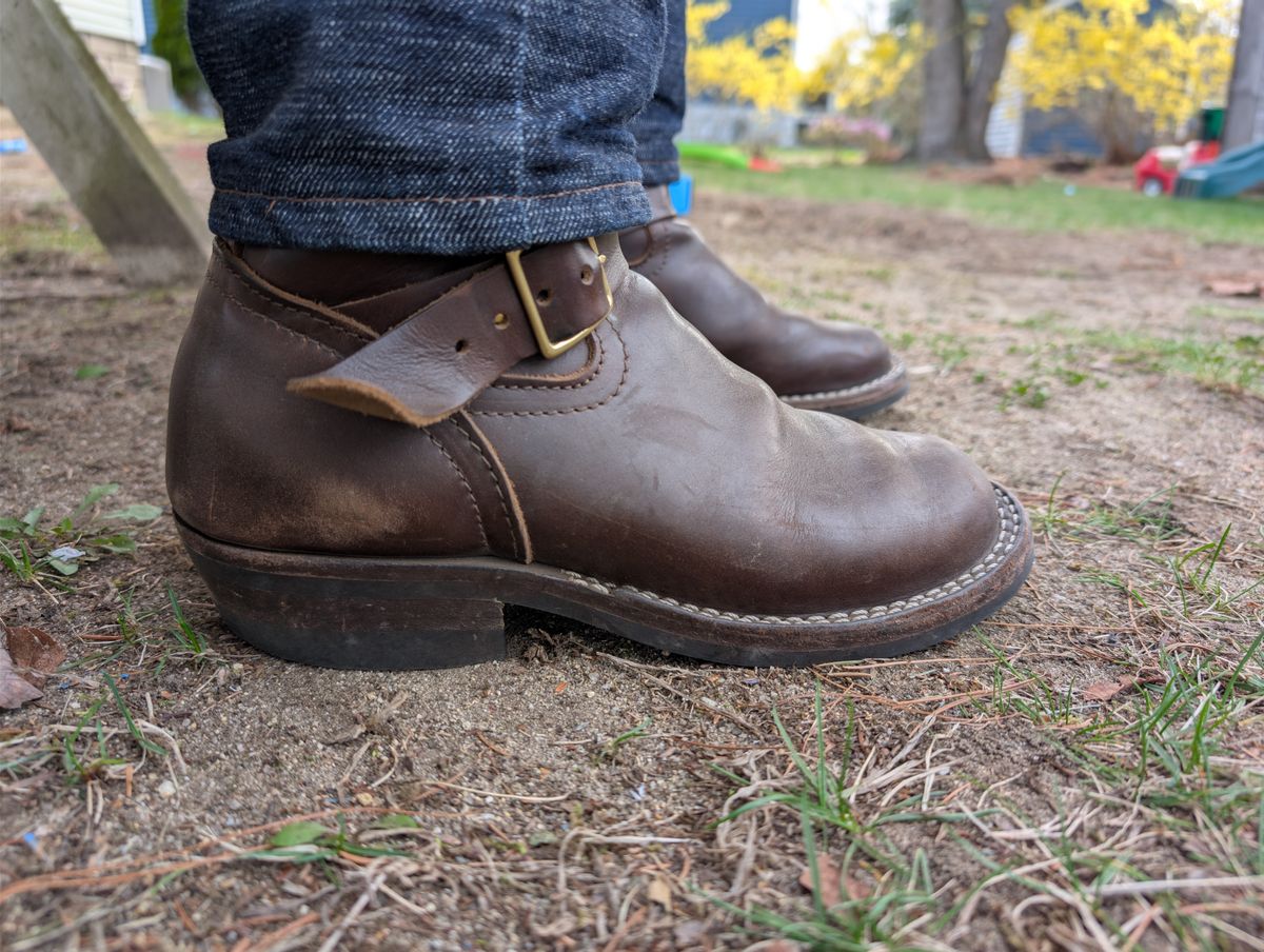 Photo by Sudden_Security_5871 on April 29, 2026 of the Nicks StationMaster in Horween Brown Chromexcel.