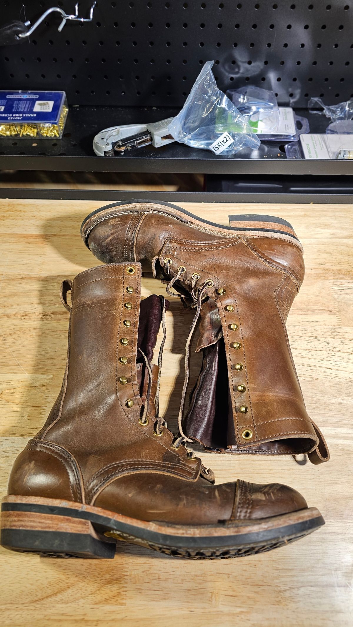 Photo by N.E._bootenthusiast on December 3, 2024 of the Nicks Lace Up Heritage in Horween British Tan Chromexcel.