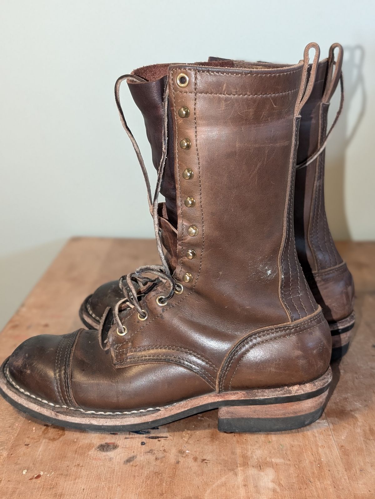 Photo by N.E._bootenthusiast on March 4, 2025 of the Nicks Lace Up Heritage in Horween British Tan Chromexcel.