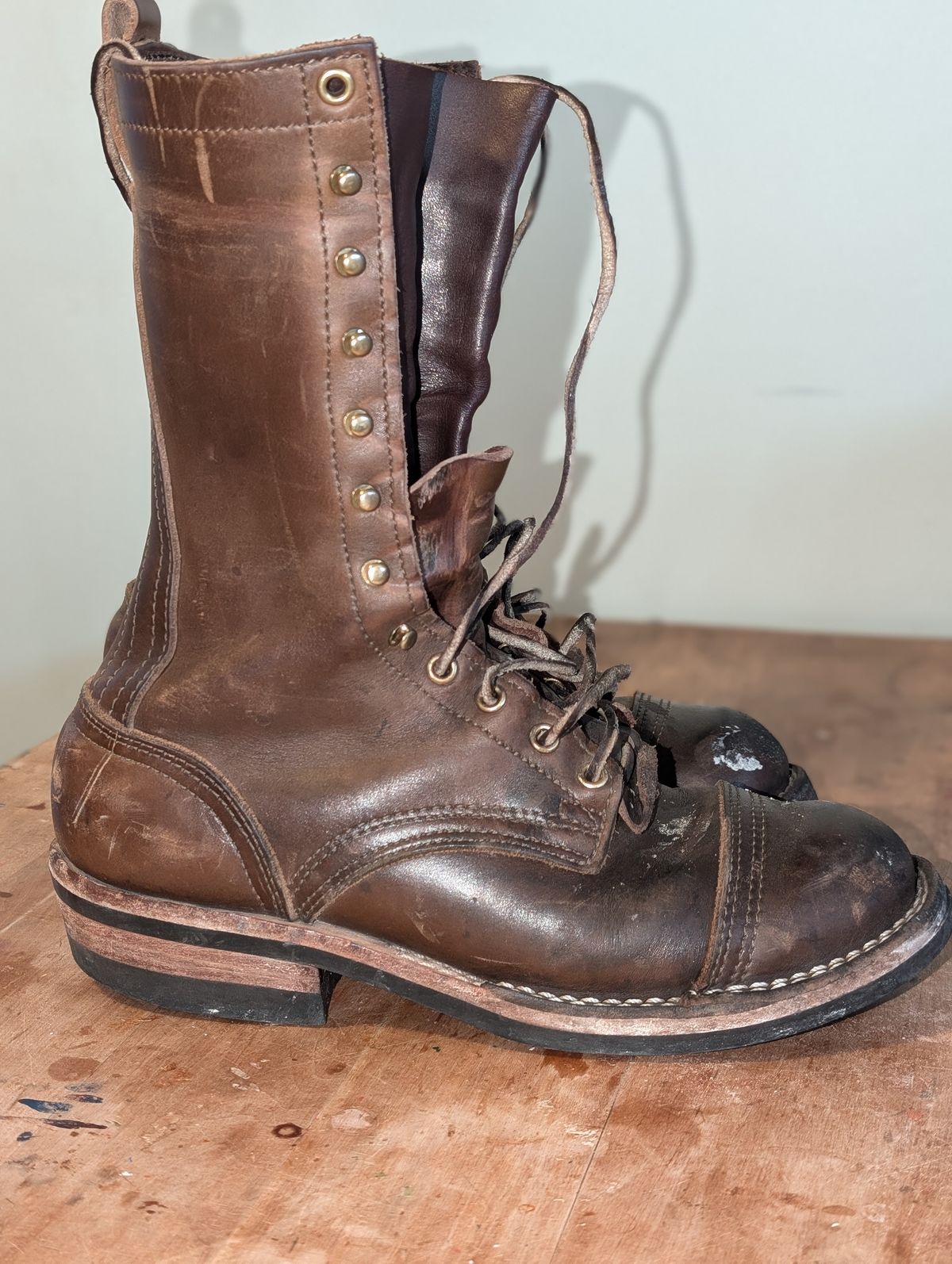 Photo by N.E._bootenthusiast on March 4, 2025 of the Nicks Lace Up Heritage in Horween British Tan Chromexcel.