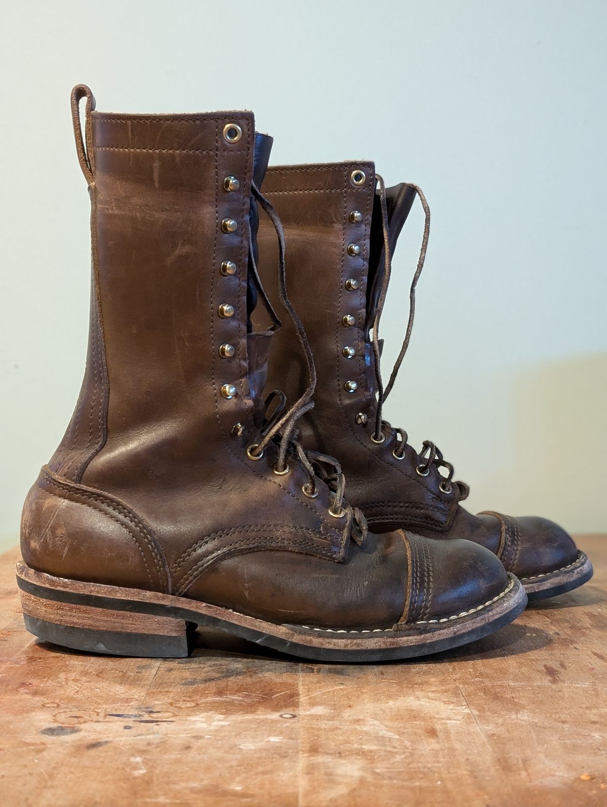 Photo by N.E._bootenthusiast on April 5, 2025 of the Nicks Lace Up Heritage in Horween British Tan Chromexcel.