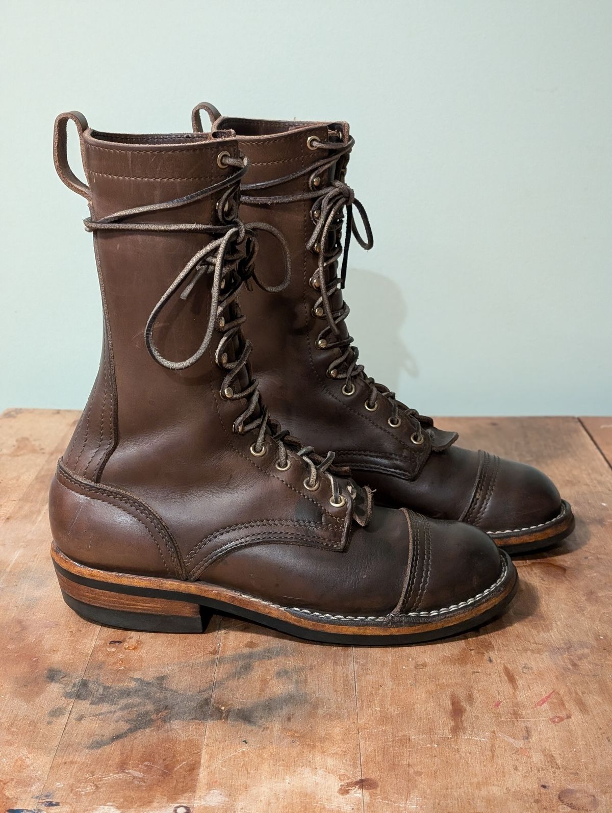 Photo by N.E._bootenthusiast on April 13, 2025 of the Nicks Lace Up Heritage in Horween British Tan Chromexcel.
