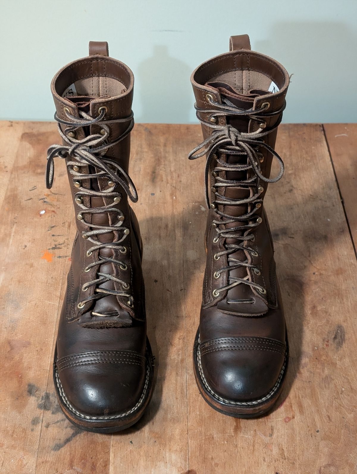 Photo by N.E._bootenthusiast on April 13, 2025 of the Nicks Lace Up Heritage in Horween British Tan Chromexcel.