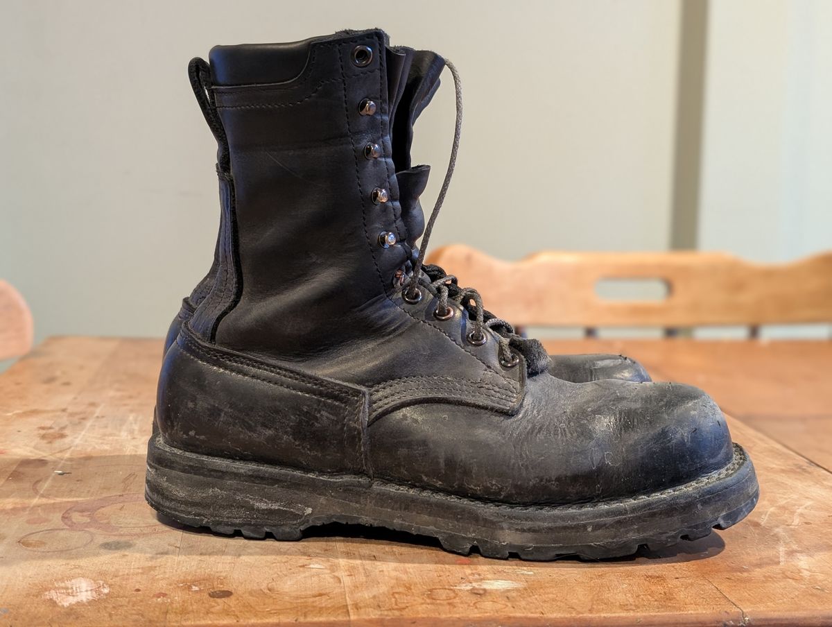 Photo by Sudden_Security_5871 on February 1, 2026 of the Nicks Tactical in Seidel WeatherShield Black.