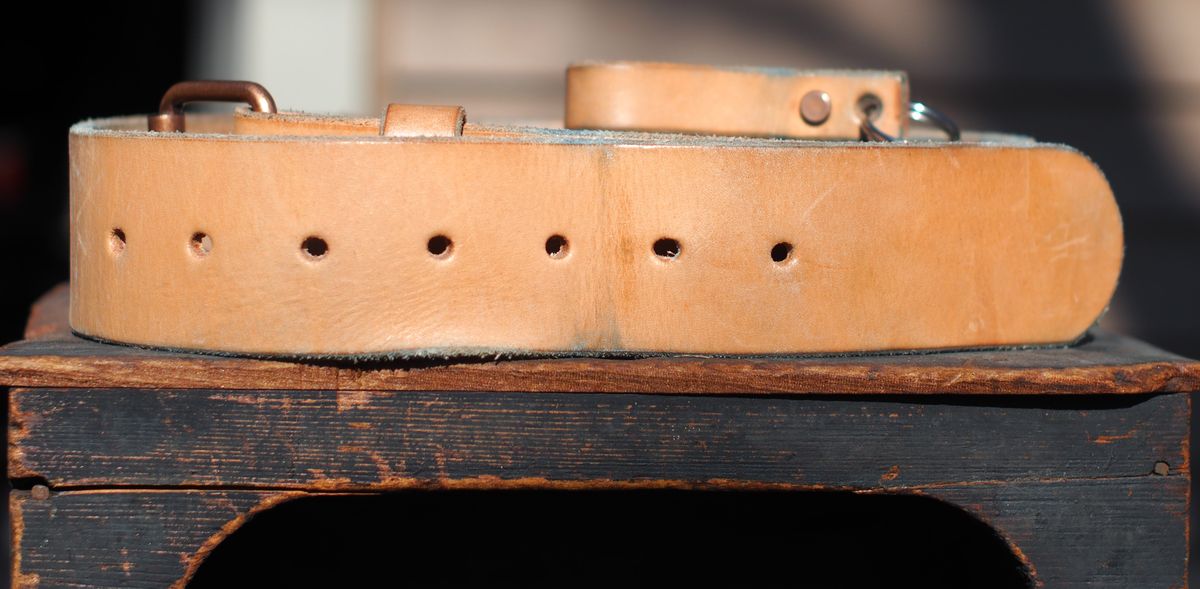 Photo by Themachinehasnobrain on November 2, 2025 of the MadrigalLeatherUSA Belt in Unknown Natural Veg Tan.
