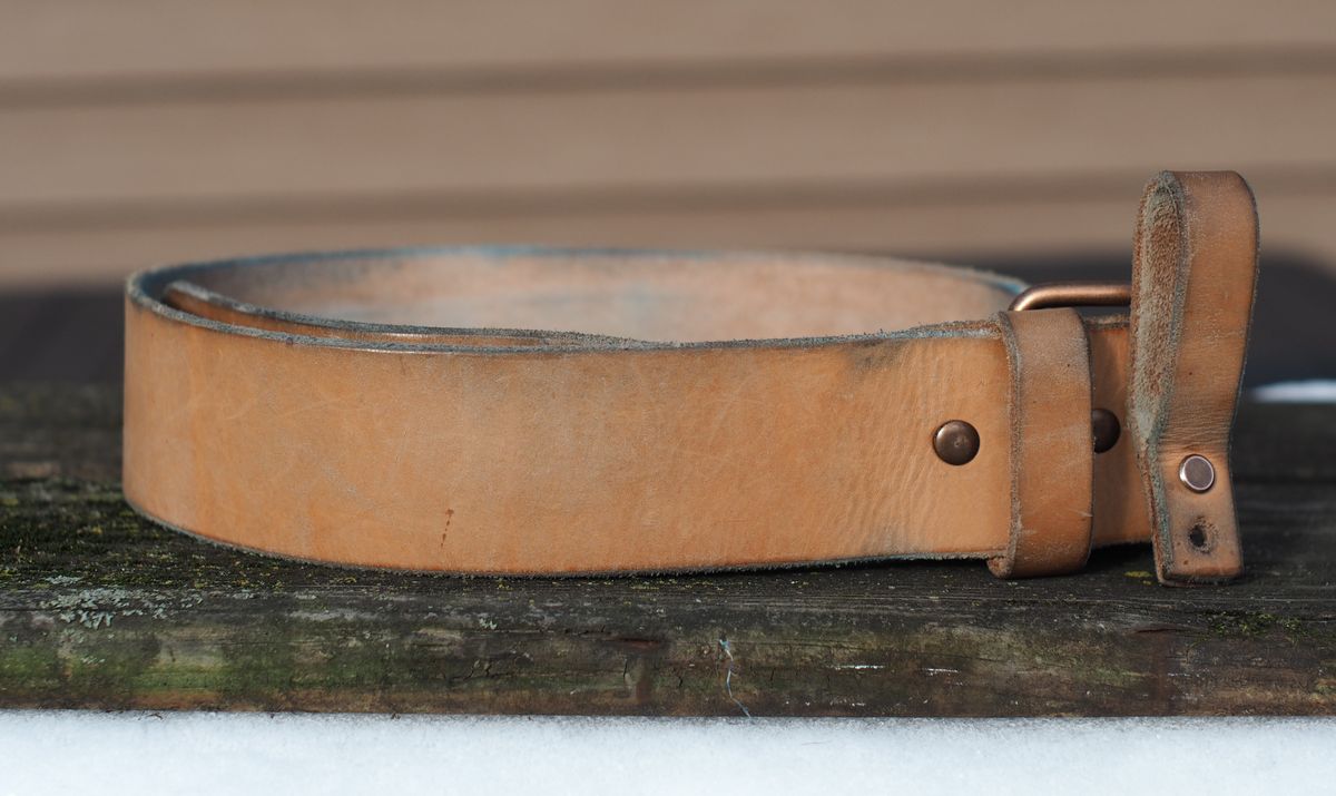 Photo by Themachinehasnobrain on January 4, 2026 of the MadrigalLeatherUSA Belt in Unknown Natural Veg Tan.