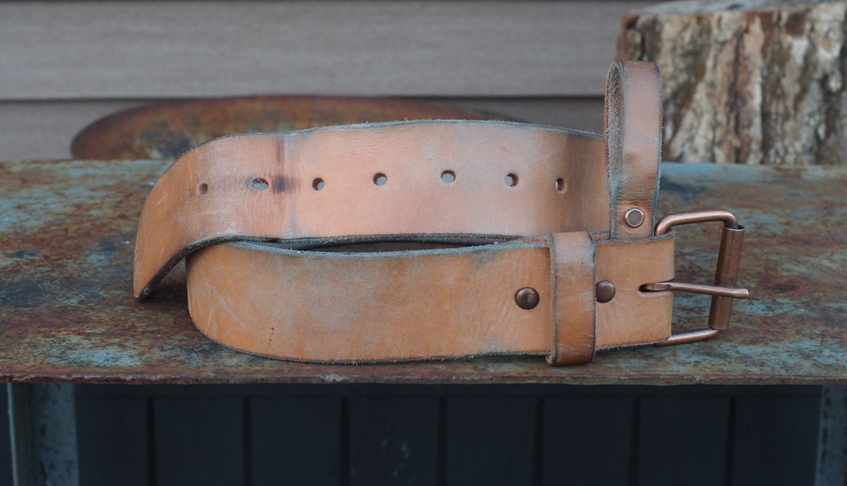 Photo by Themachinehasnobrain on February 28, 2026 of the MadrigalLeatherUSA Belt in Unknown Natural Veg Tan.