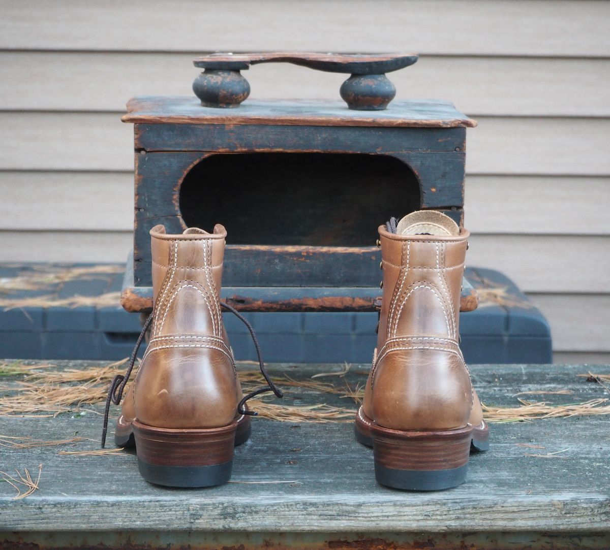 Photo by Themachinehasnobrain on October 2, 2025 of the John Lofgren Donkey Puncher Boots in Horween Natural Chromexcel.