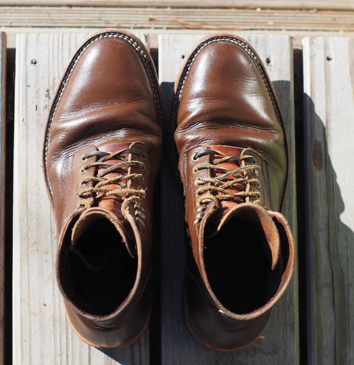 Photo by Themachinehasnobrain on February 2, 2026 of the Parkhurst The Allen in Italpel Caramel Veg Tan.