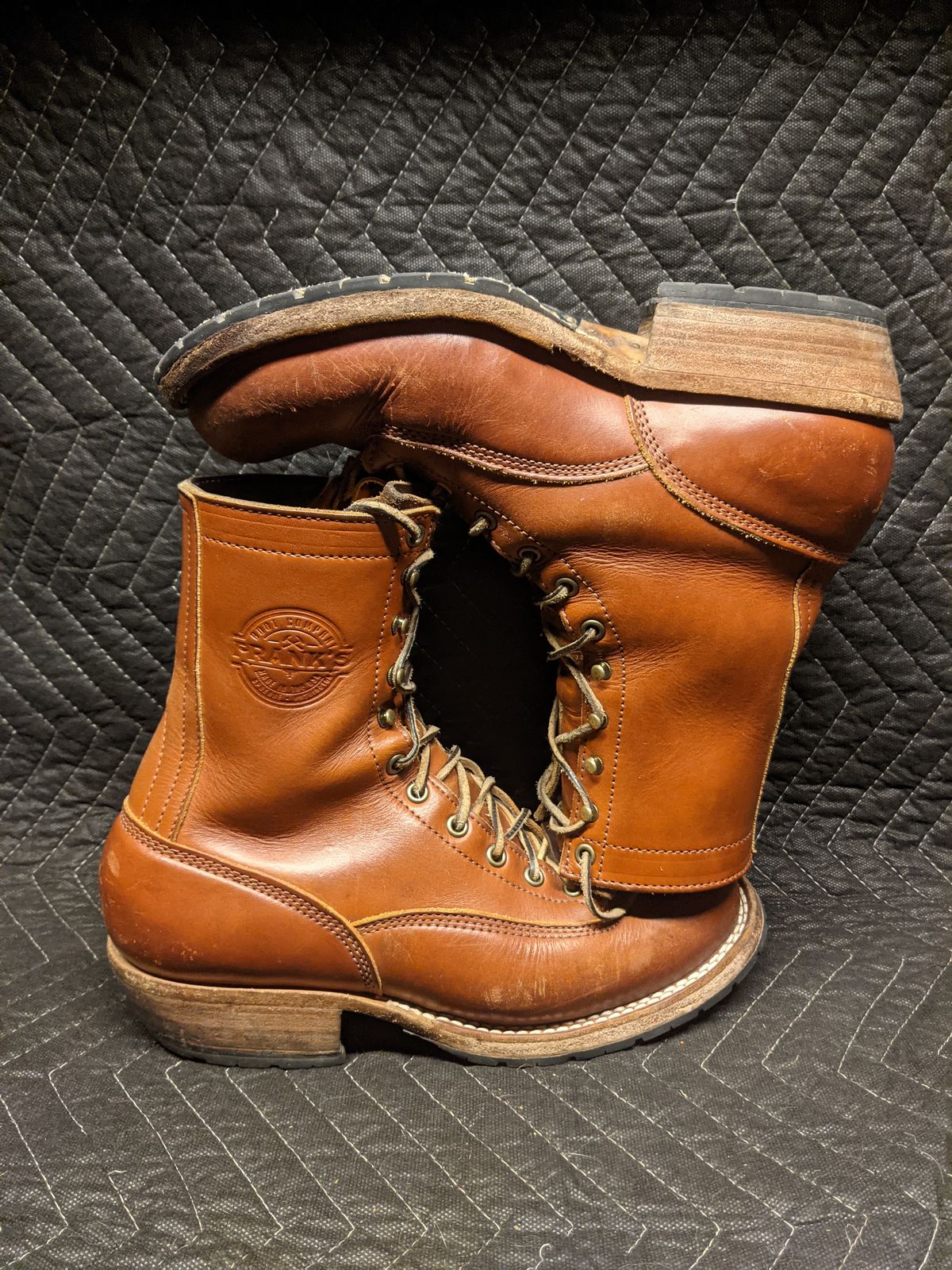 Photo by evsnova74 on January 2, 2025 of the Frank's Boots Front Range in Wickett & Craig Chestnut English Bridle.