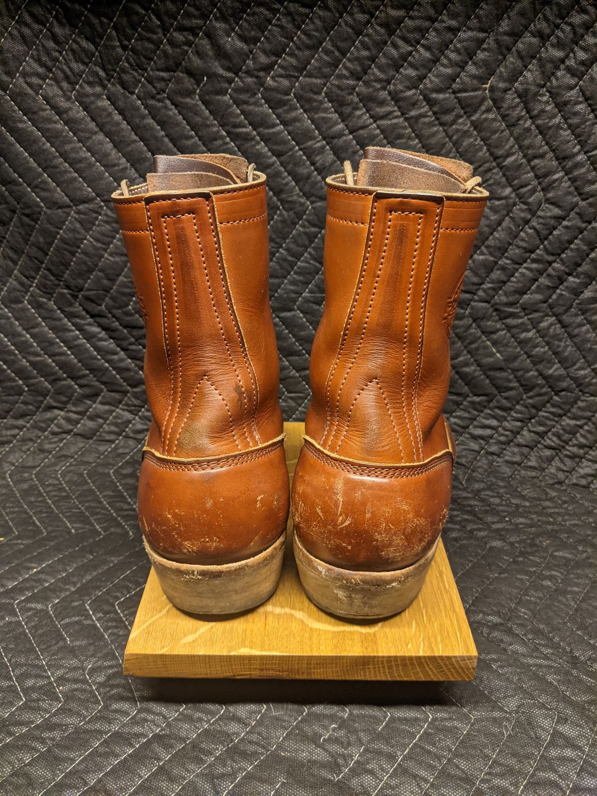 Photo by evsnova74 on April 2, 2025 of the Frank's Boots Front Range in Wickett & Craig Chestnut English Bridle.