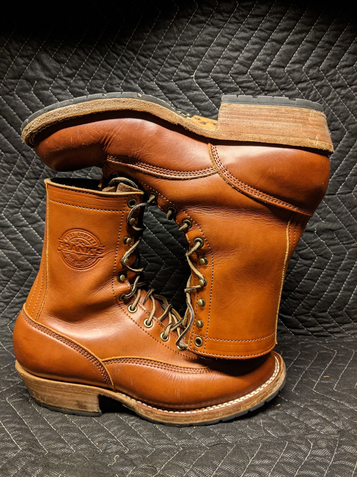 Photo by evsnova74 on November 1, 2024 of the Frank's Boots Front Range in Wickett & Craig Chestnut English Bridle.