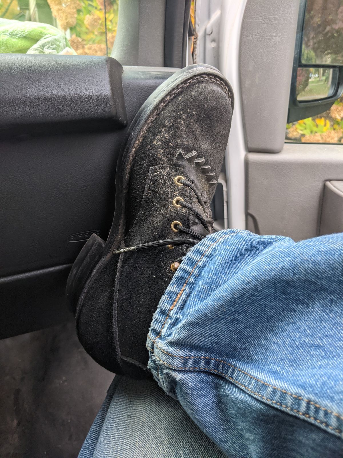 Photo by evsnova74 on October 24, 2023 of the Nicks Ranger in Seidel MaxSupport Black Roughout.