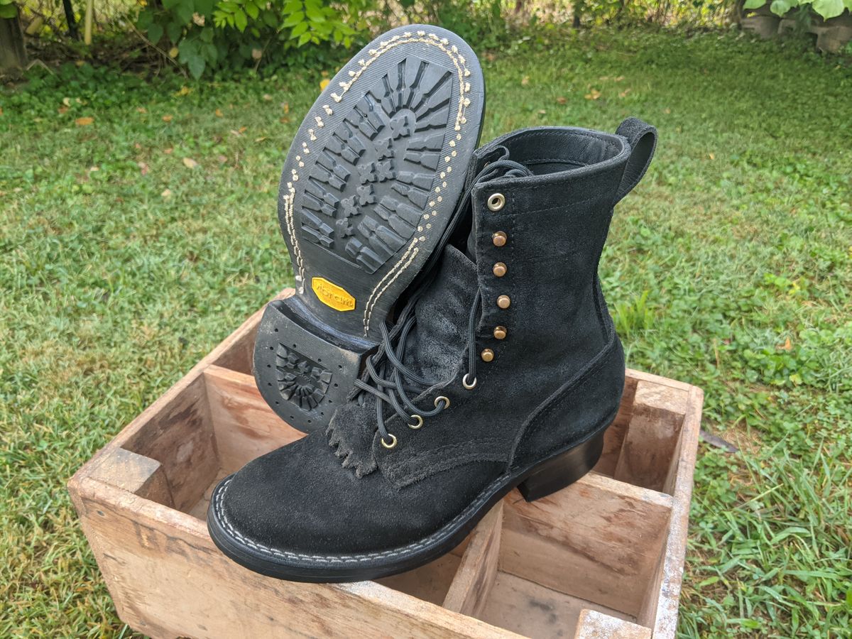 Photo by evsnova74 on August 30, 2024 of the Nicks Ranger in Seidel MaxSupport Black Roughout.