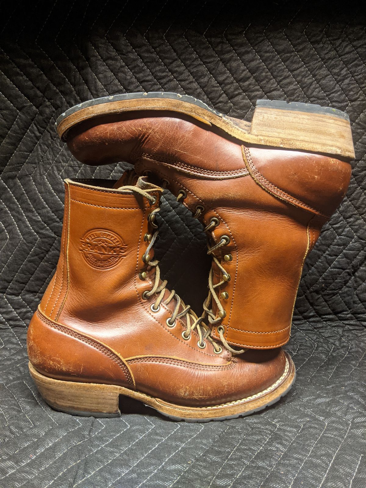 Photo by evsnova74 on October 1, 2025 of the Frank's Boots Front Range in Wickett & Craig Chestnut English Bridle.