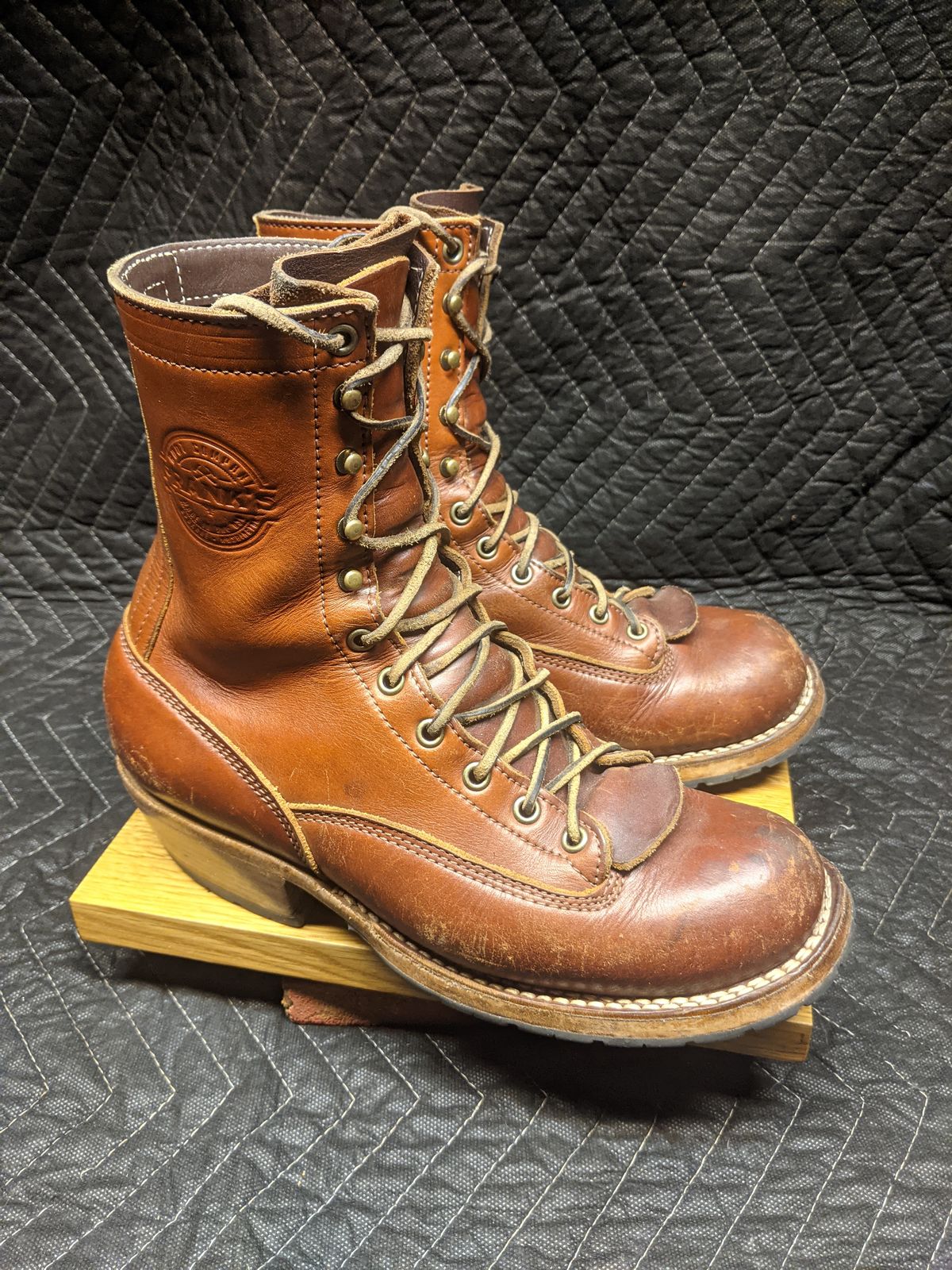 Photo by evsnova74 on October 1, 2025 of the Frank's Boots Front Range in Wickett & Craig Chestnut English Bridle.