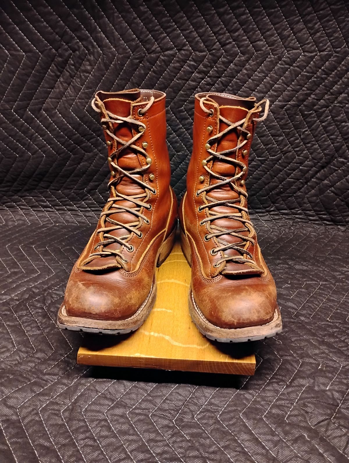 Photo by evsnova74 on November 1, 2025 of the Frank's Boots Front Range in Wickett & Craig Chestnut English Bridle.