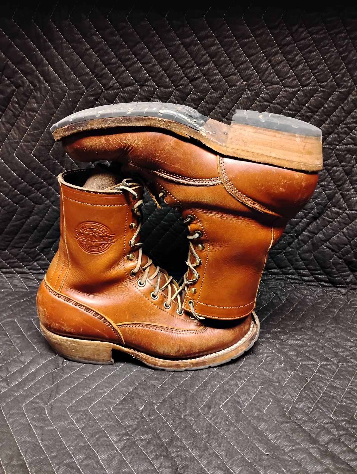 Photo by evsnova74 on November 2, 2025 of the Frank's Boots Front Range in Wickett & Craig Chestnut English Bridle.