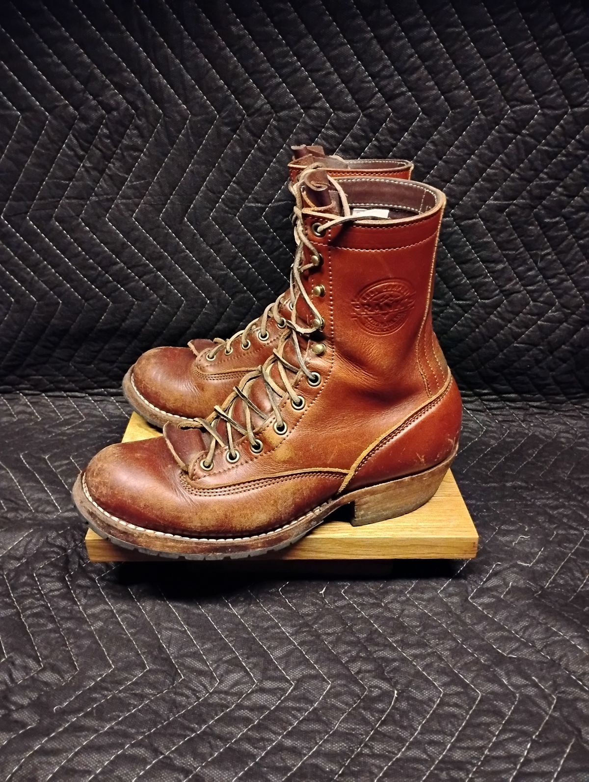 Photo by evsnova74 on December 1, 2025 of the Frank's Boots Front Range in Wickett & Craig Chestnut English Bridle.