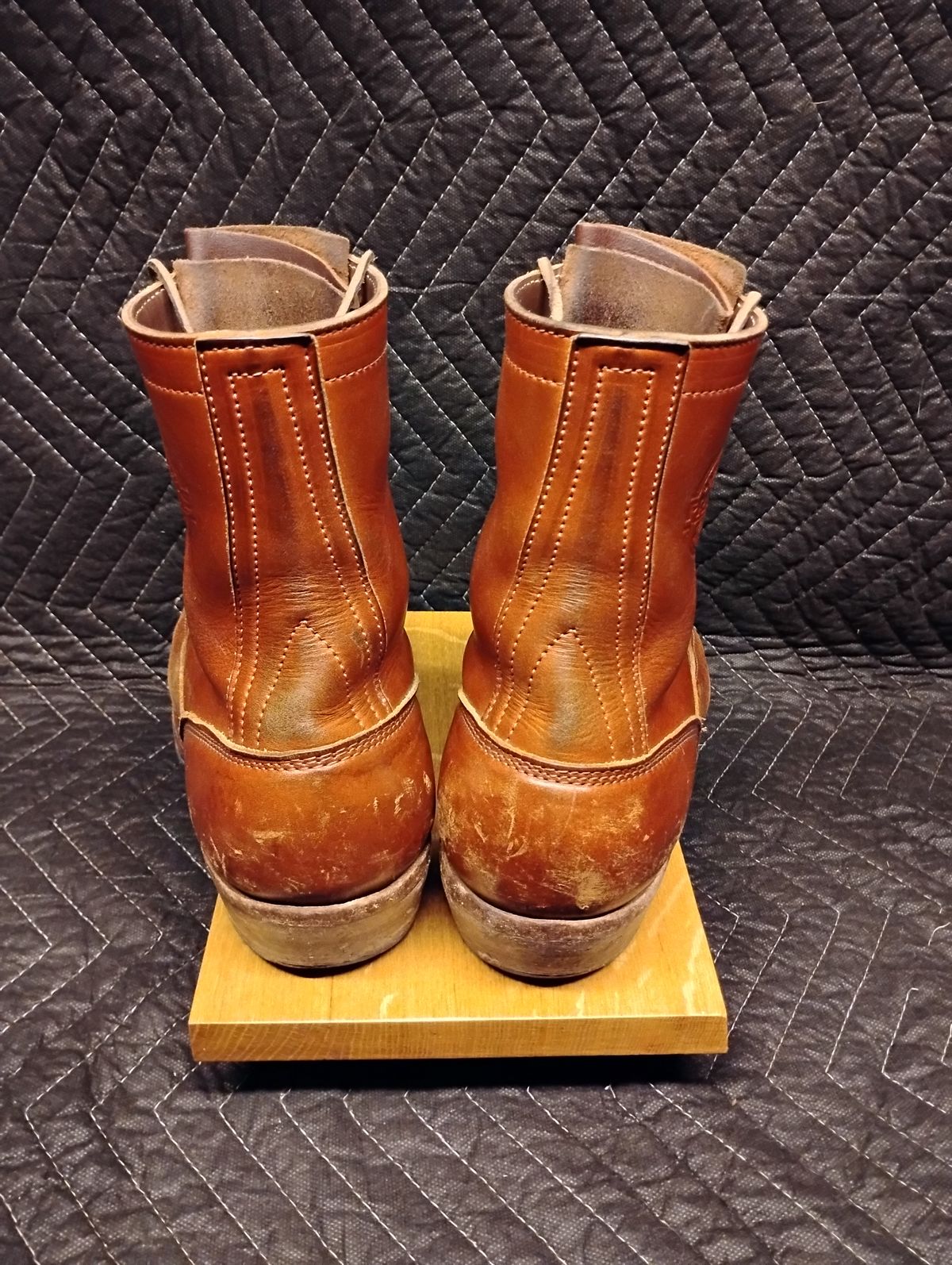 Photo by evsnova74 on January 1, 2026 of the Frank's Boots Front Range in Wickett & Craig Chestnut English Bridle.