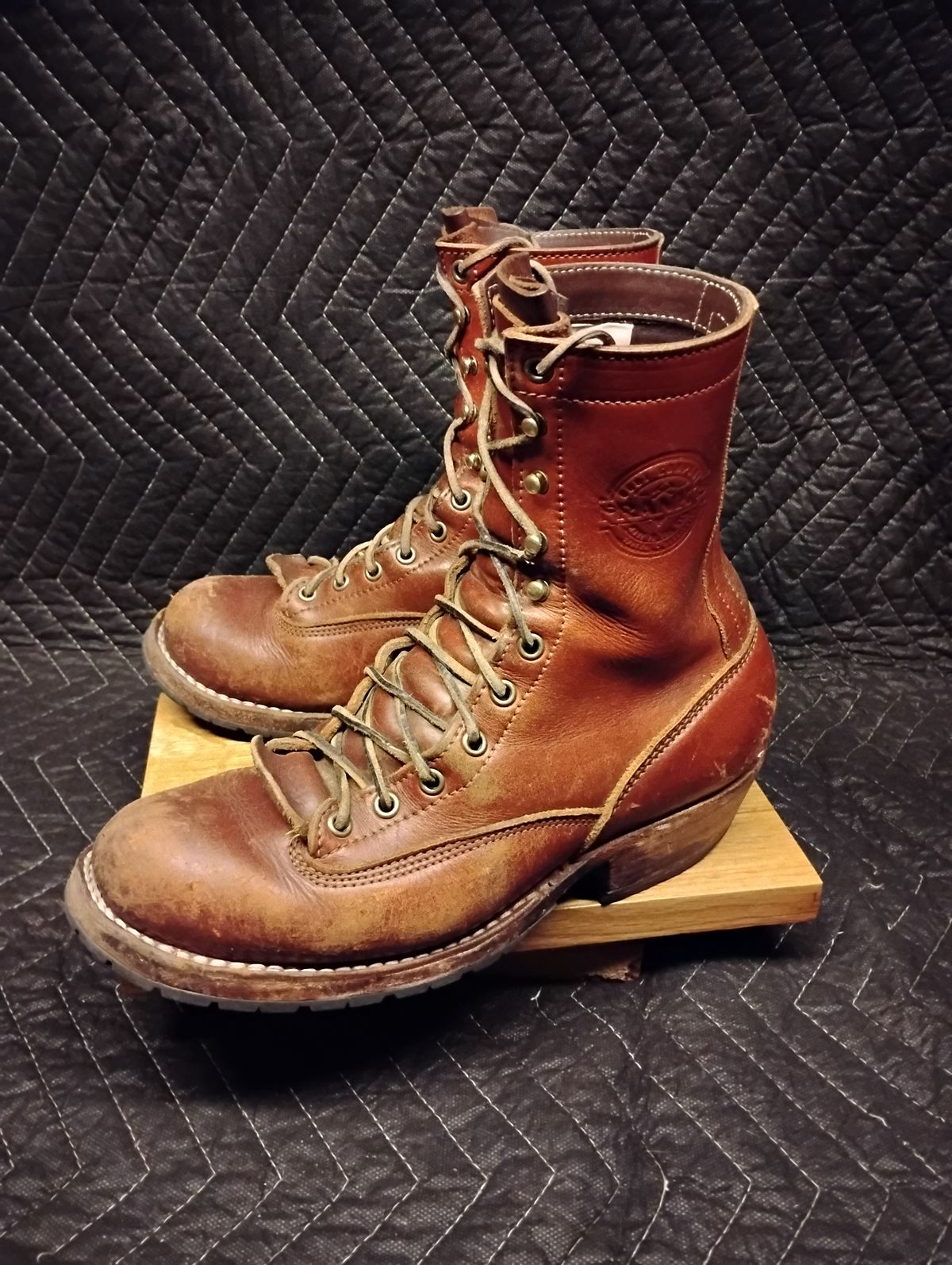 Photo by evsnova74 on February 2, 2026 of the Frank's Boots Front Range in Wickett & Craig Chestnut English Bridle.