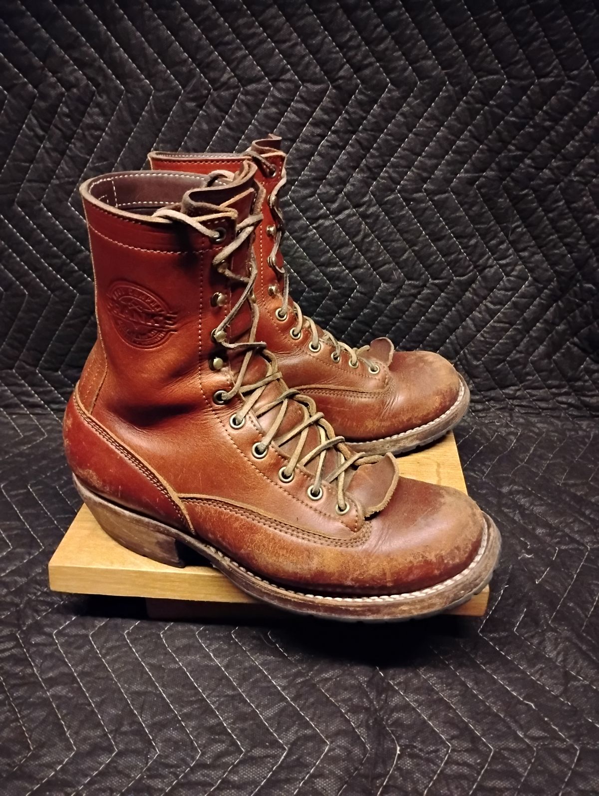 Photo by evsnova74 on February 2, 2026 of the Frank's Boots Front Range in Wickett & Craig Chestnut English Bridle.
