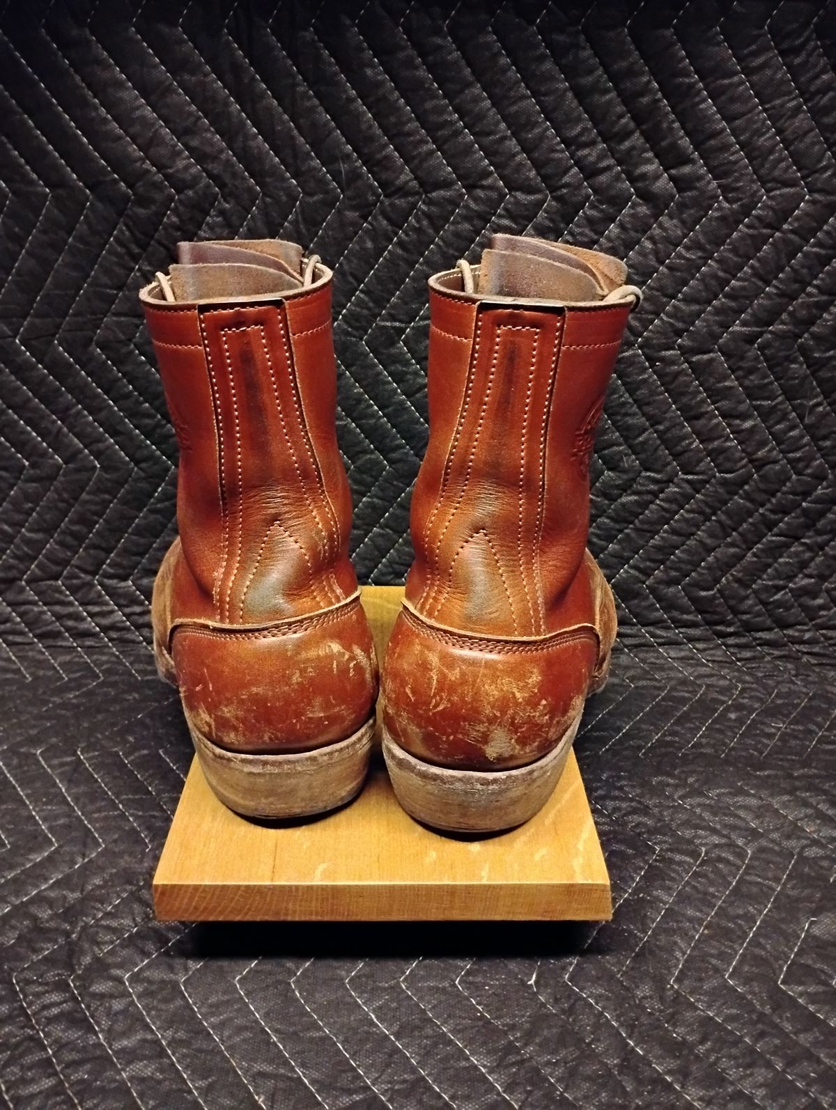 Photo by evsnova74 on March 2, 2026 of the Frank's Boots Front Range in Wickett & Craig Chestnut English Bridle.