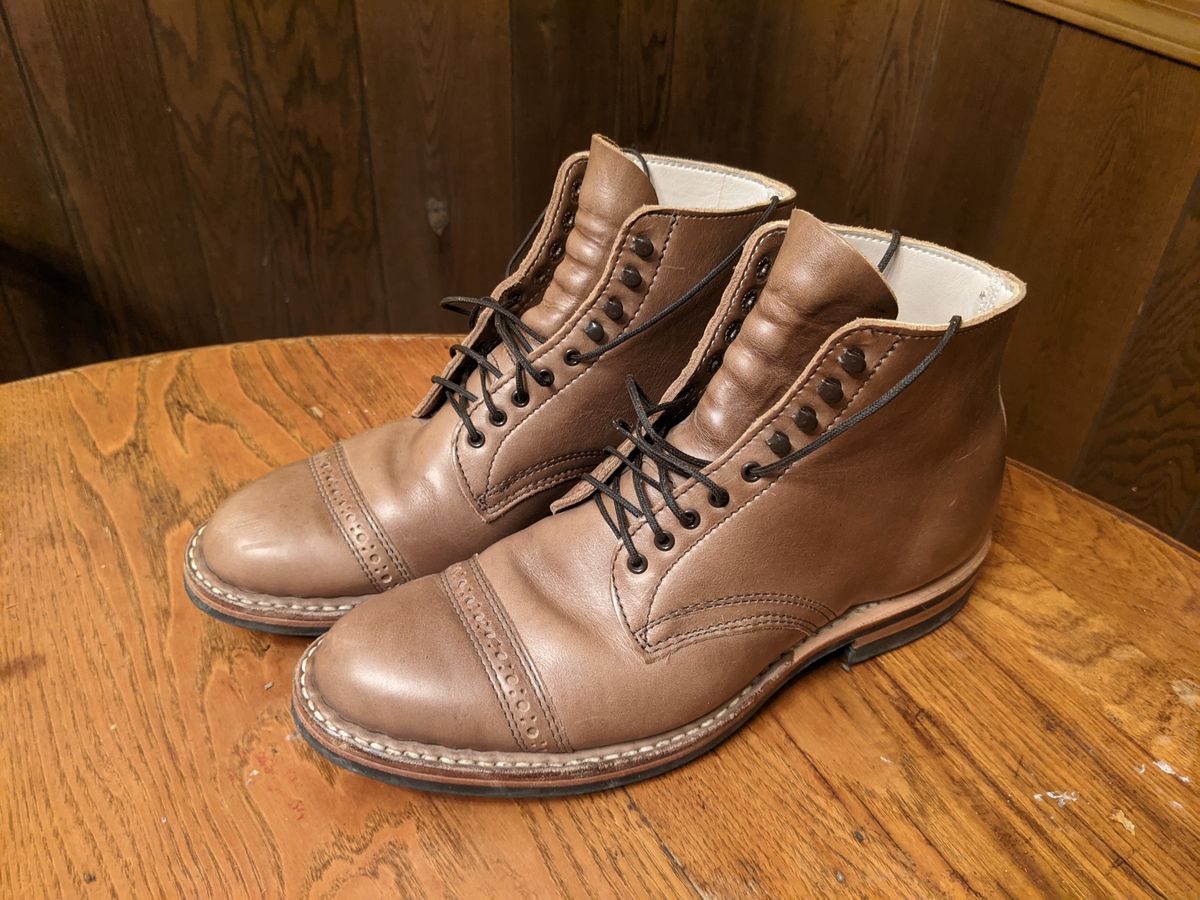 Photo by evsnova74 on January 25, 2024 of the White's Stevens (Dress Cap) in Horween Natural Chromexcel.