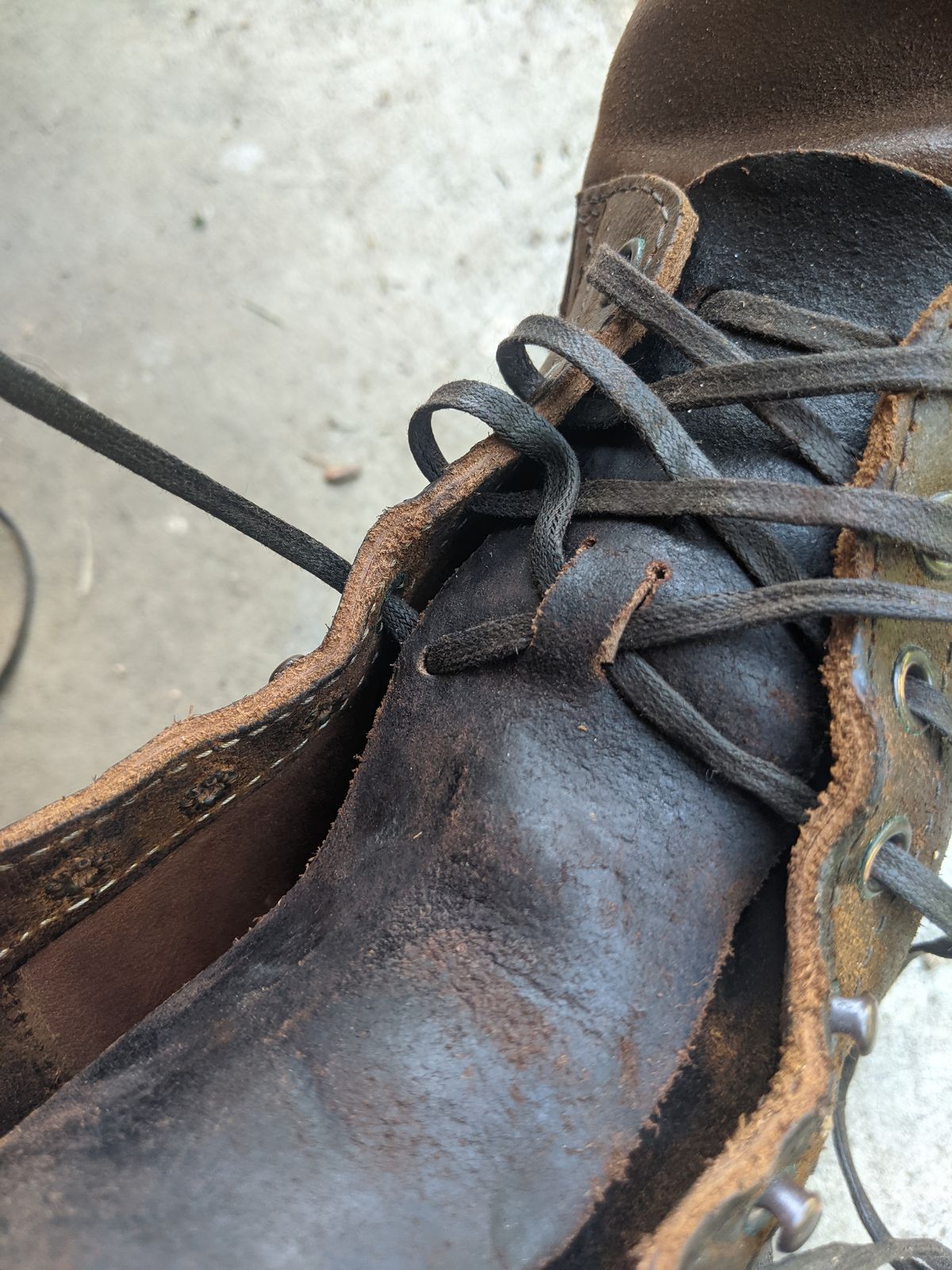 Photo by evsnova74 on August 8, 2025 of the White's MP-M1TC in Horween Cinnamon Waxed Flesh.