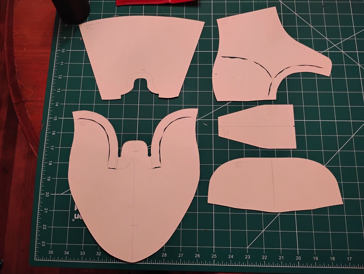 Photo by evsnova74 on October 7, 2025 of the Self-Made Custom Model in S.B. Foot Itasca Chestnut.