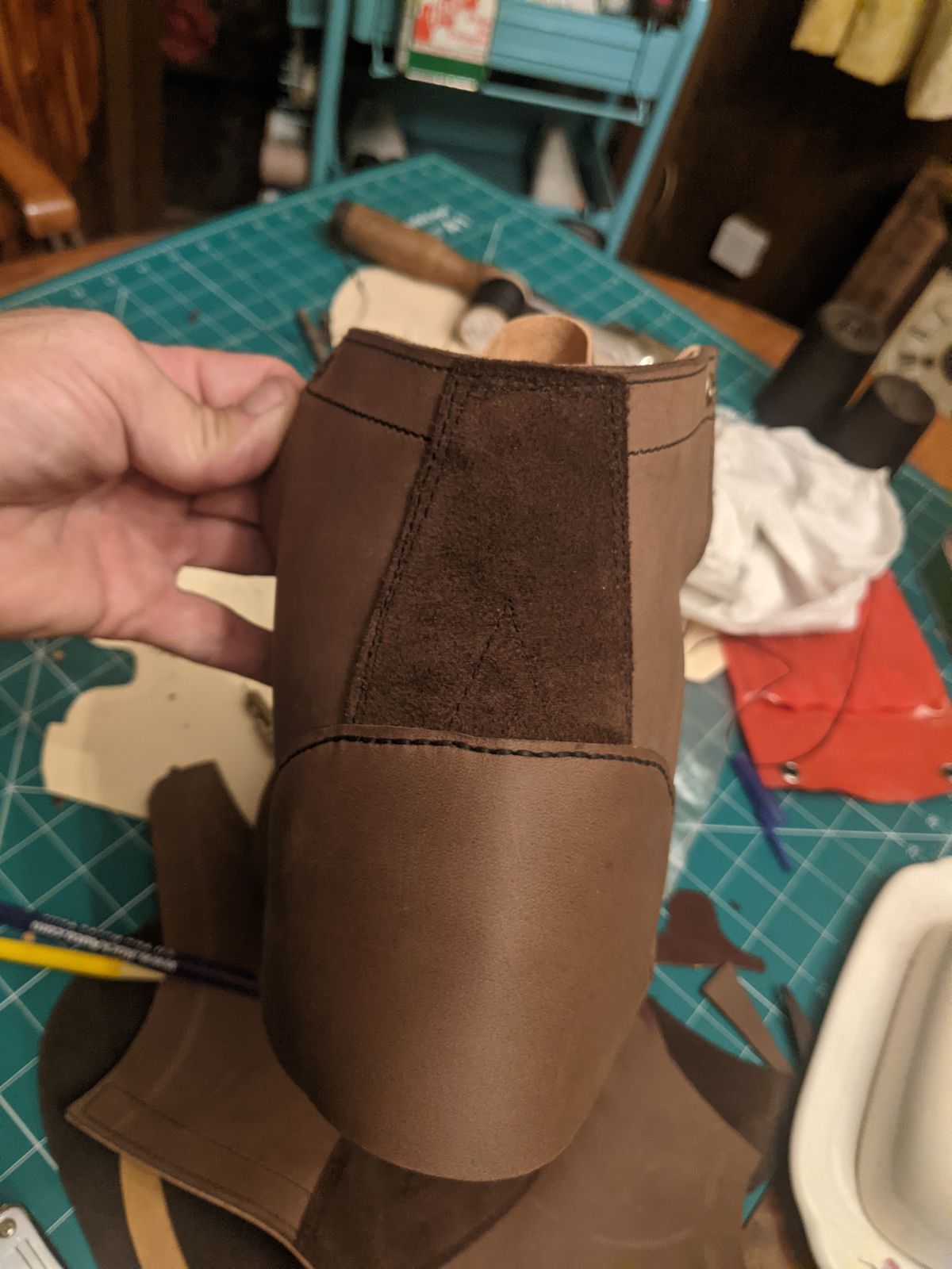 Photo by evsnova74 on October 8, 2025 of the Self-Made Custom Model in S.B. Foot Itasca Chestnut.