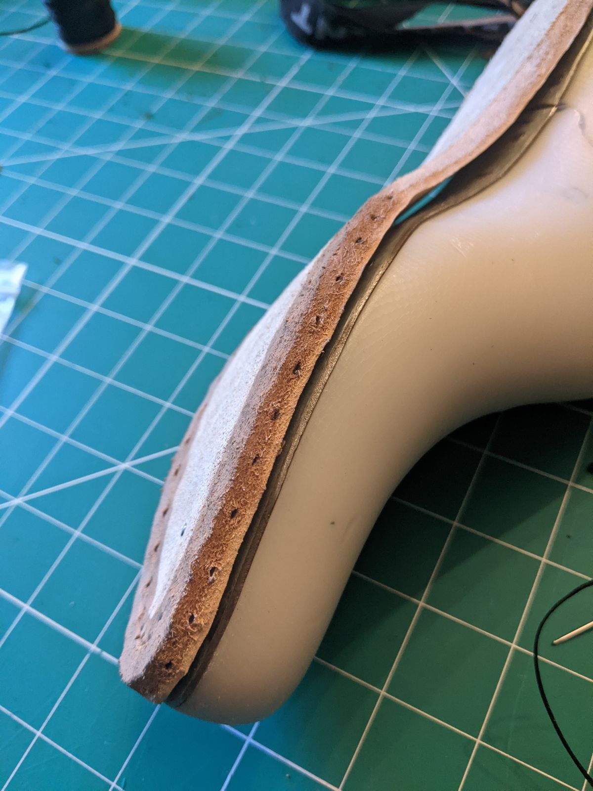 Photo by evsnova74 on October 9, 2025 of the Self-Made Custom Model in S.B. Foot Itasca Chestnut.