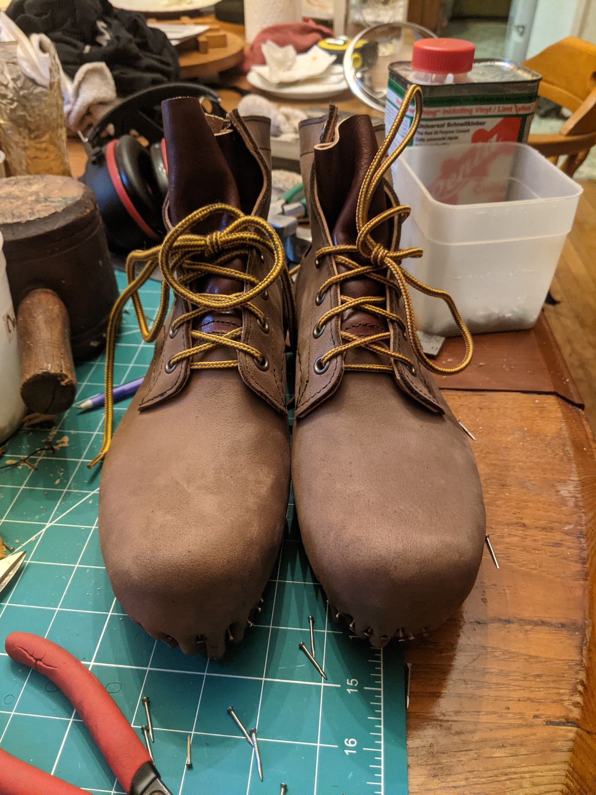 Photo by evsnova74 on October 11, 2025 of the Self-Made Custom Model in S.B. Foot Itasca Chestnut.