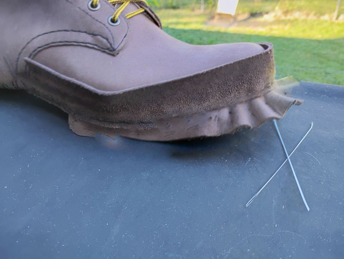 Photo by evsnova74 on October 12, 2025 of the Self-Made Custom Model in S.B. Foot Itasca Chestnut.