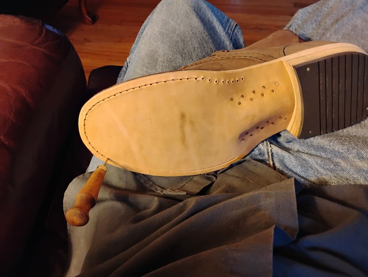 Photo by evsnova74 on October 16, 2025 of the Self-Made Custom Model in S.B. Foot Itasca Chestnut.