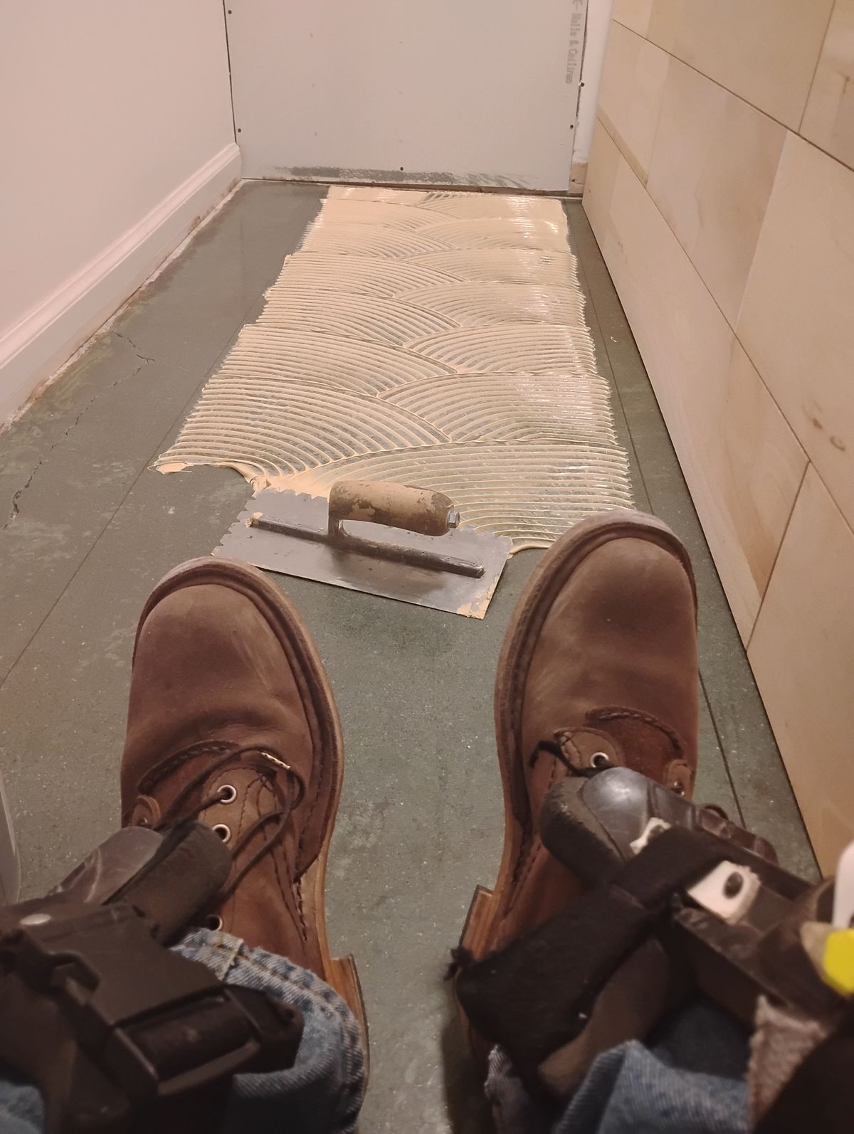 Photo by evsnova74 on January 2, 2026 of the Self-Made Custom Model in S.B. Foot Itasca Chestnut.