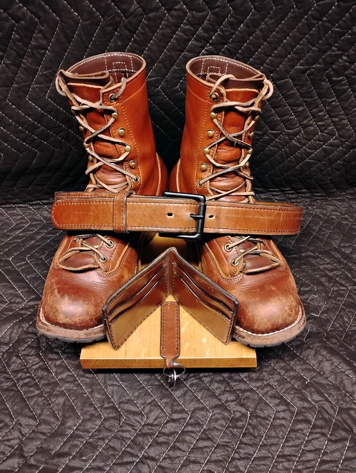 Photo by evsnova74 on December 1, 2025 of the Self-Made Wallet in Maryam Macchiato TPR Horsebutt.