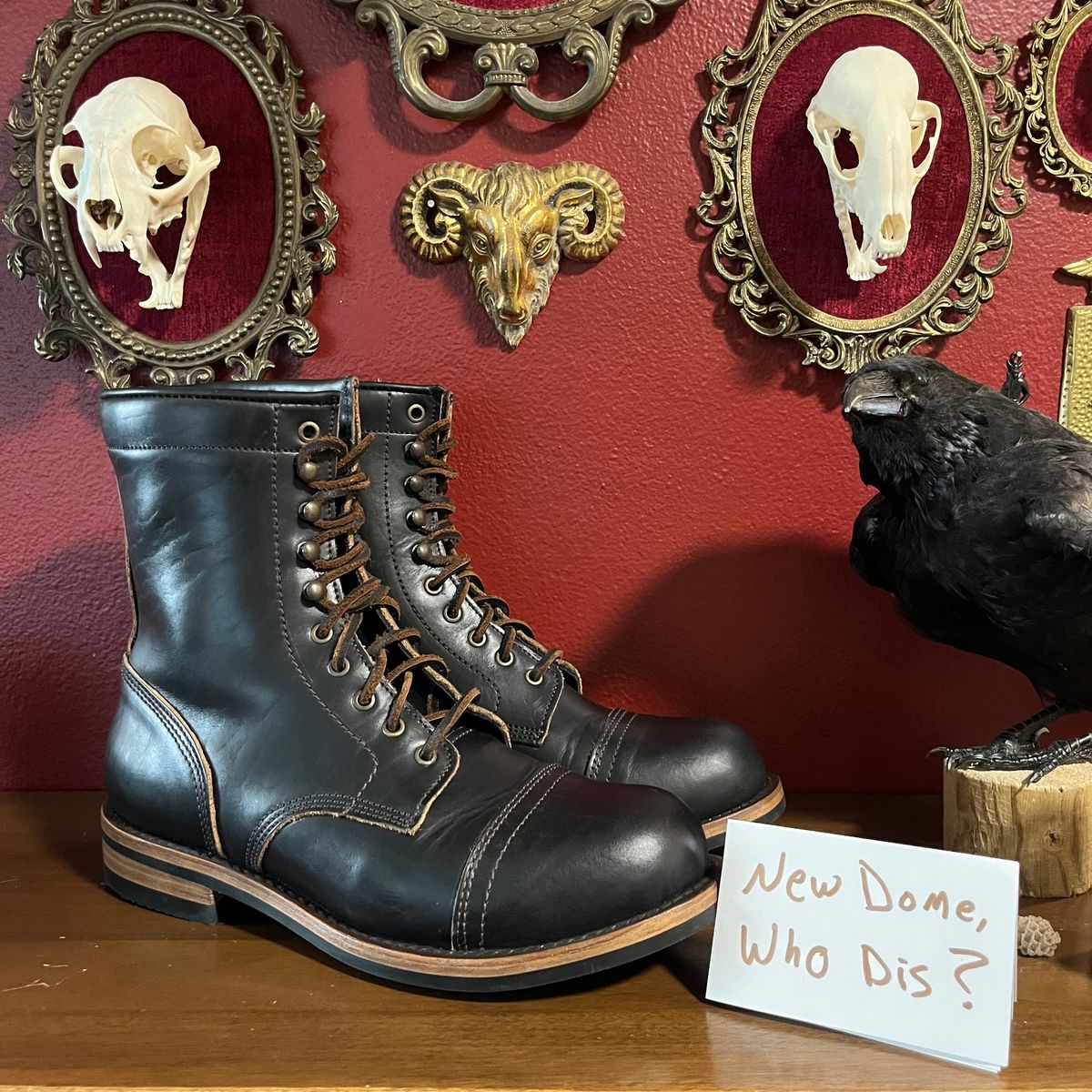 Photo by Ace_Crow_666 on October 1, 2025 of the The Urban Wolf Club Company Axeman 10 Eyelet in Seidel Black Double Shot.