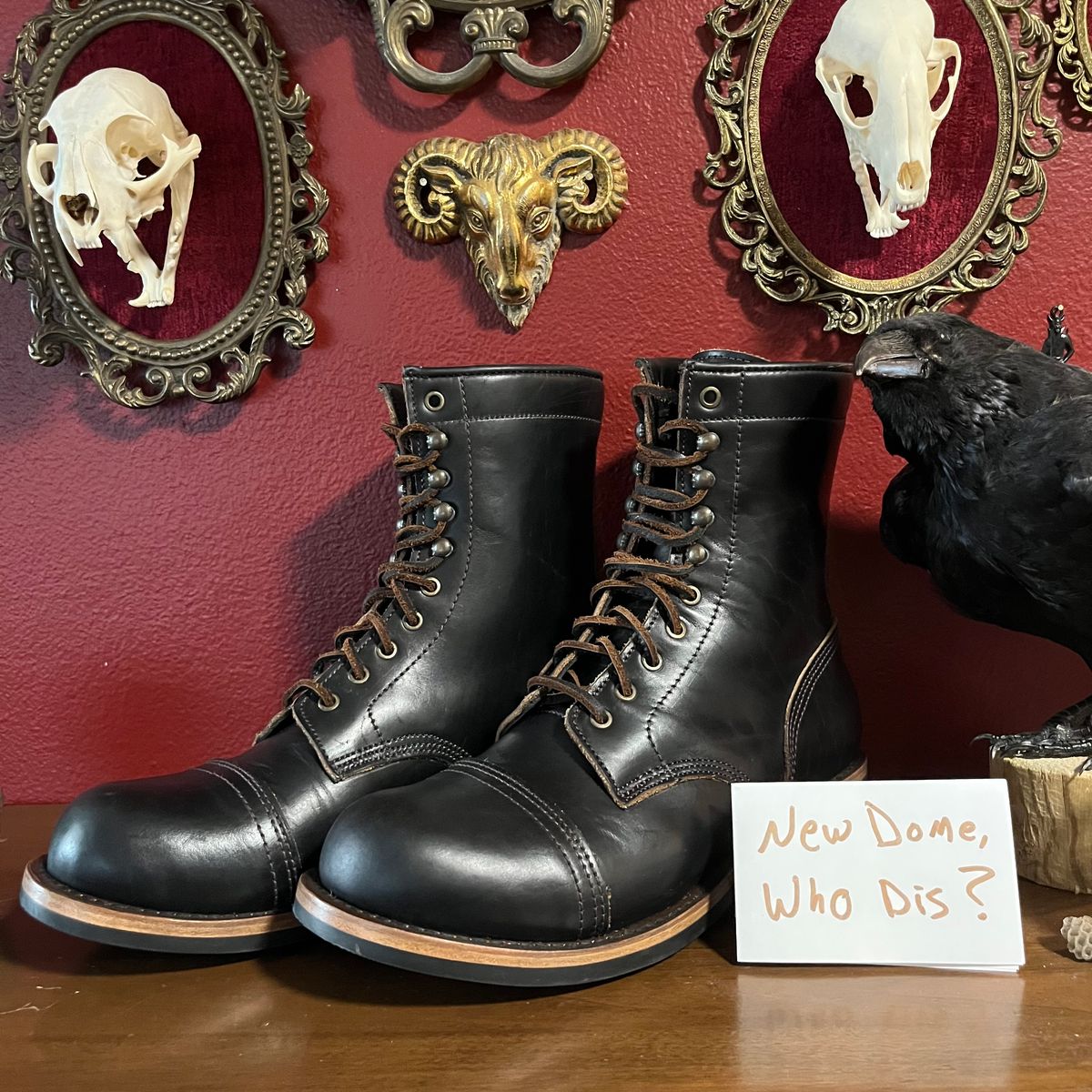 Photo by Ace_Crow_666 on October 1, 2025 of the The Urban Wolf Club Company Axeman 10 Eyelet in Seidel Black Double Shot.