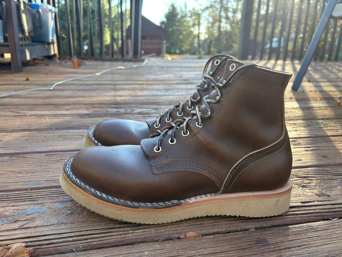 Photo by ohherewego on November 1, 2024 of the Nicks Free Range in Horween British Tan Chromexcel.