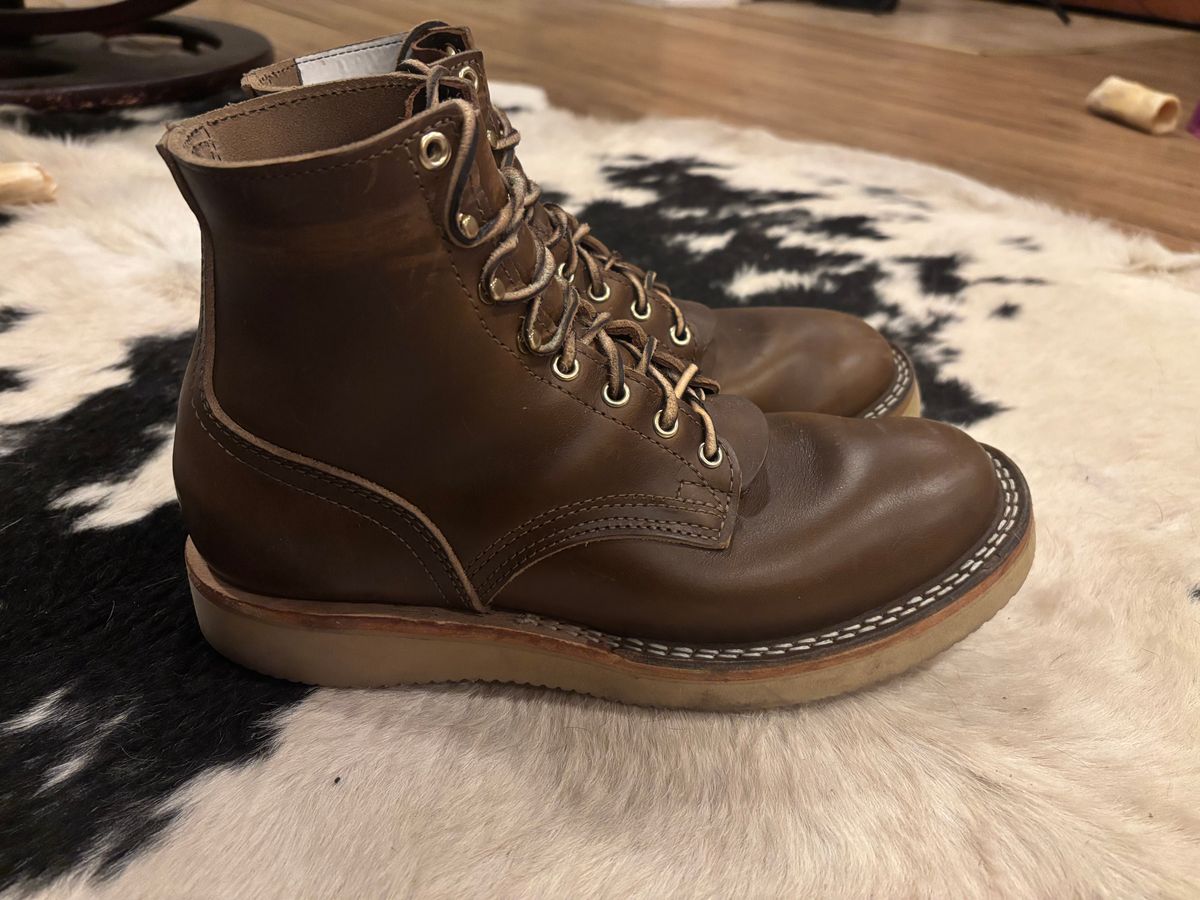Photo by ohherewego on January 2, 2025 of the Nicks Free Range in Horween British Tan Chromexcel.