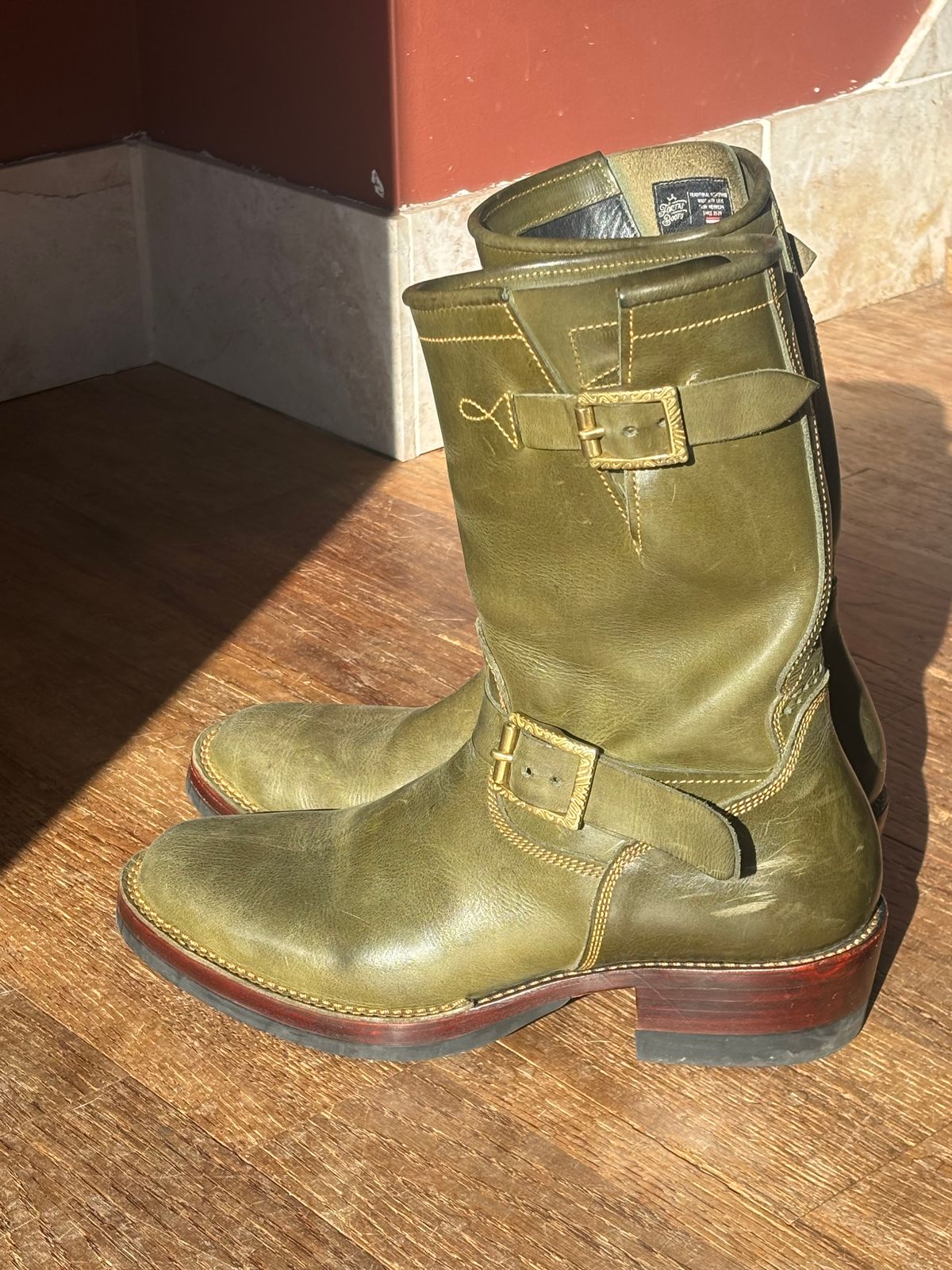 Photo by ohherewego on December 1, 2025 of the Fortis Boots Tapak 2.0 Engineer Boots in Indonesian Olive Pullup.