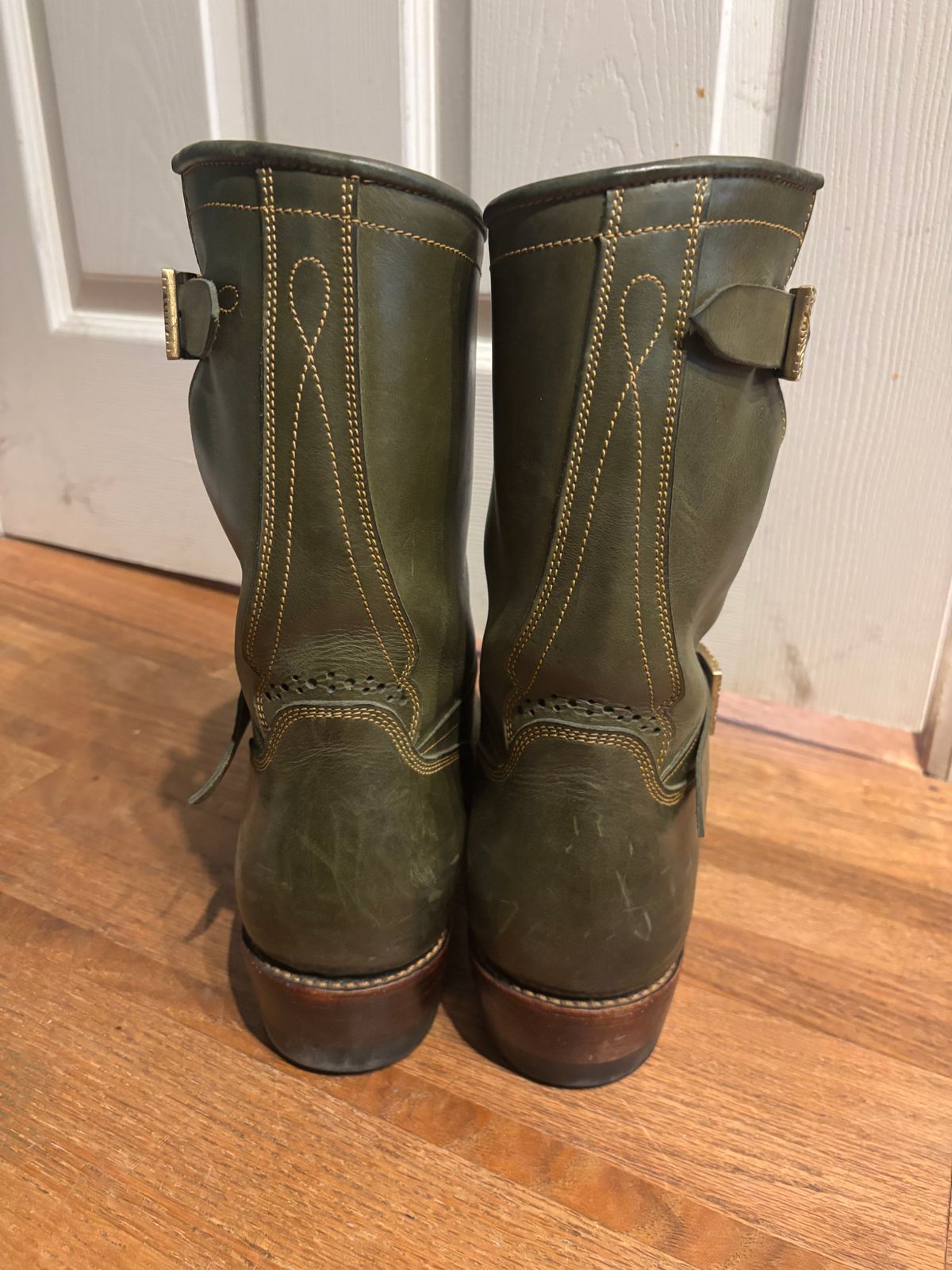 Photo by ohherewego on January 2, 2026 of the Fortis Boots Tapak 2.0 Engineer Boots in Indonesian Olive Pullup.